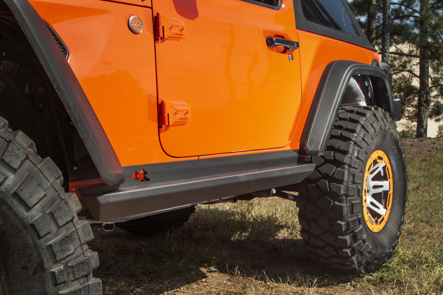 Rugged Ridge 11504.33 XHD Rock Sliders for 1823 Jeep Wrangler JL 2